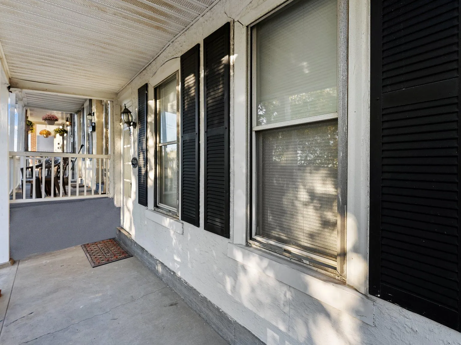 3 bed, 1250 sqft, $2,380 — Photo 4