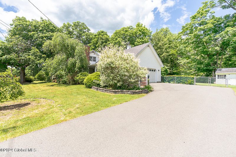 5th image of 40 Cypress Drive