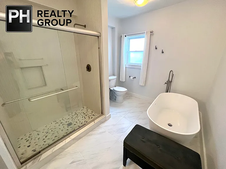 20 Wells Ave #1 — Photo 14