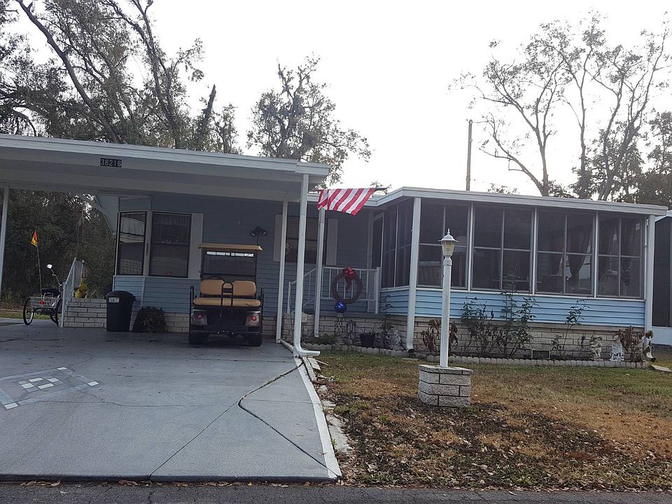 2nd image of 38216 Overbrook Blvd