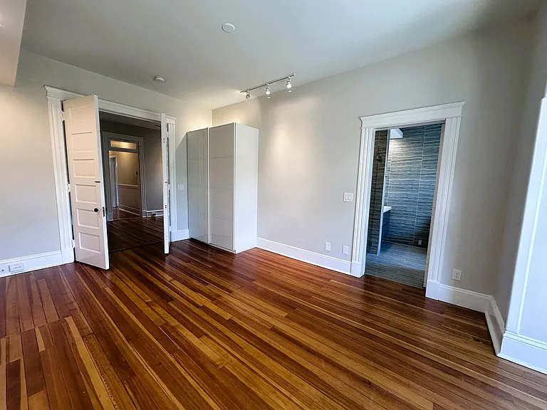 130 Biltmore Ave #132A — Photo 8