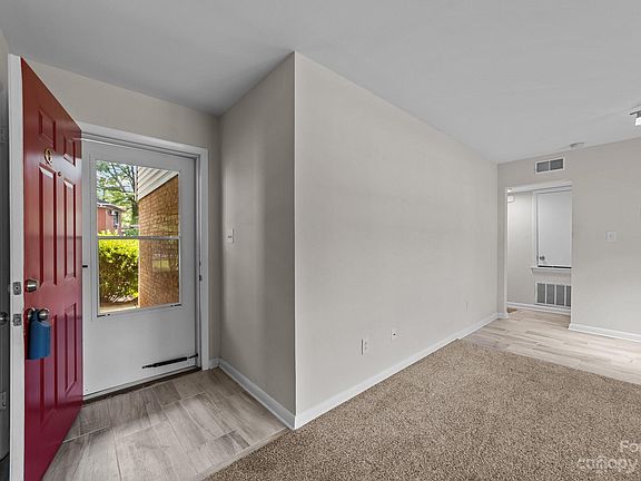 4th image of 4605 Coronado Dr APT Q
