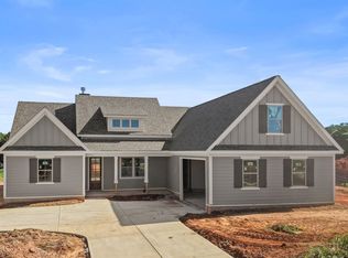 1101 Madison Hills Dr, Madison, GA 30650