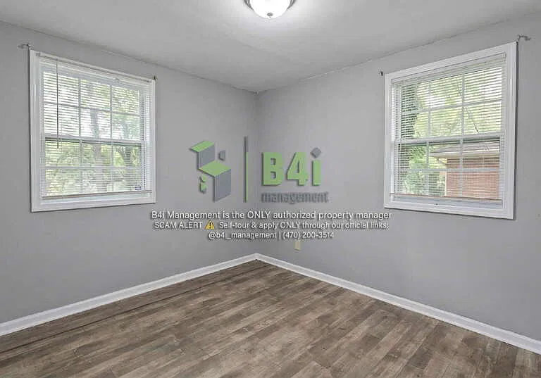 324 Macedonia Rd SE — Photo 12