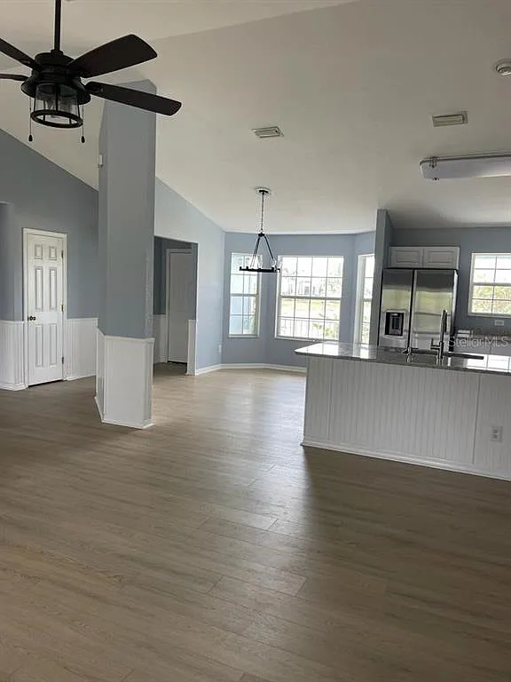 Building Photo - 1708 Blue Lake Cir