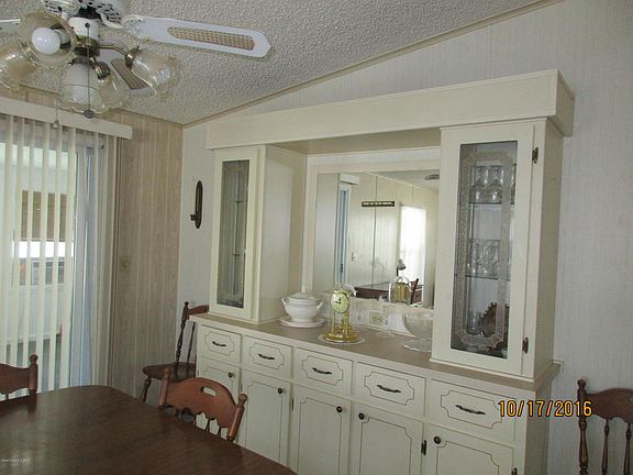 5th image of 571 Dolphin Cir