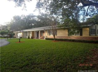 7455 Sunset Dr, Miami, FL 33143