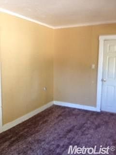 4th image of 2852 N Belle Ave