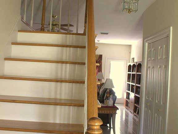 4th image of 601 Fairview Dr