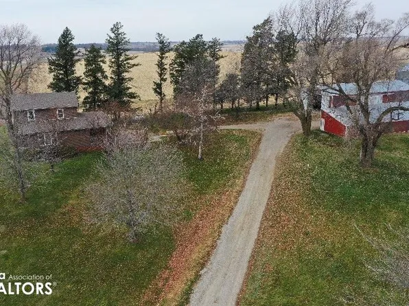 2359 Highway 6, Victor, IA 52347