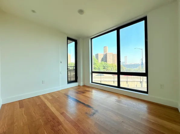 16 Duffield Street image 1 of 10