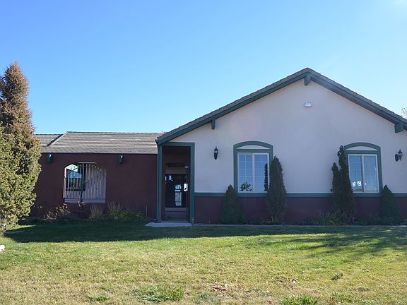 5th image of 46800 Foxwood Dr