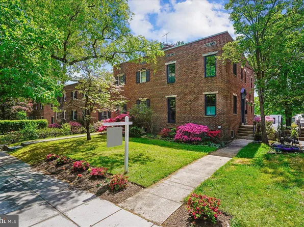 2910 Upton St NW, Washington, DC 20008