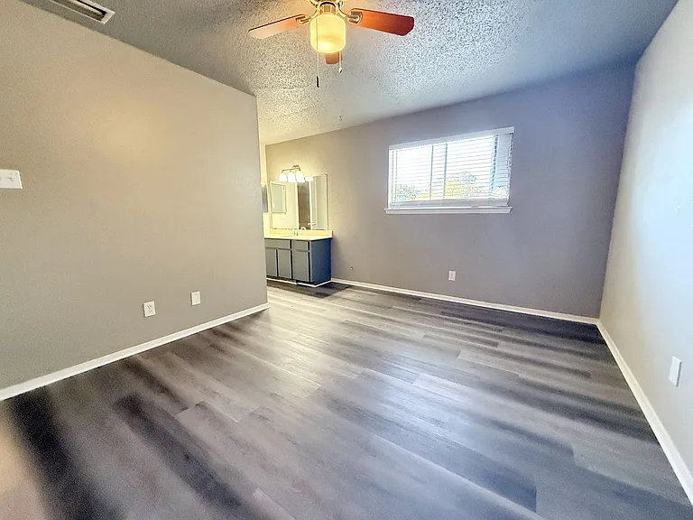 2625 Santiago Cir — Photo 20