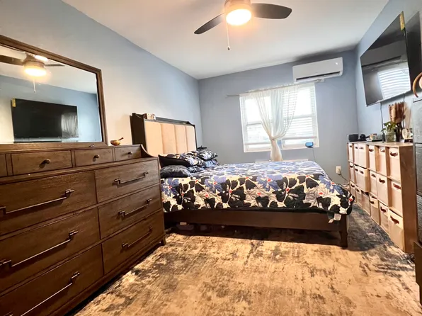 891 East 58th Street image 12 of 14