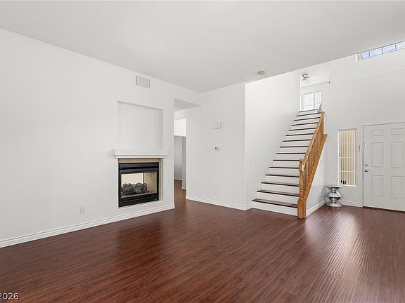 5th image of 9123 Weeping Hollow Ave