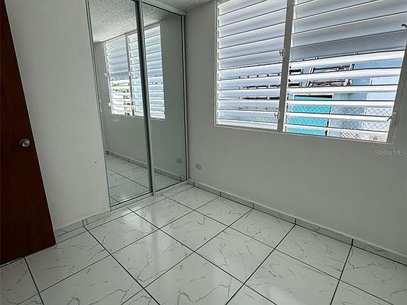 5th image of A-36 CALLE MARGINAL URB. BARALT