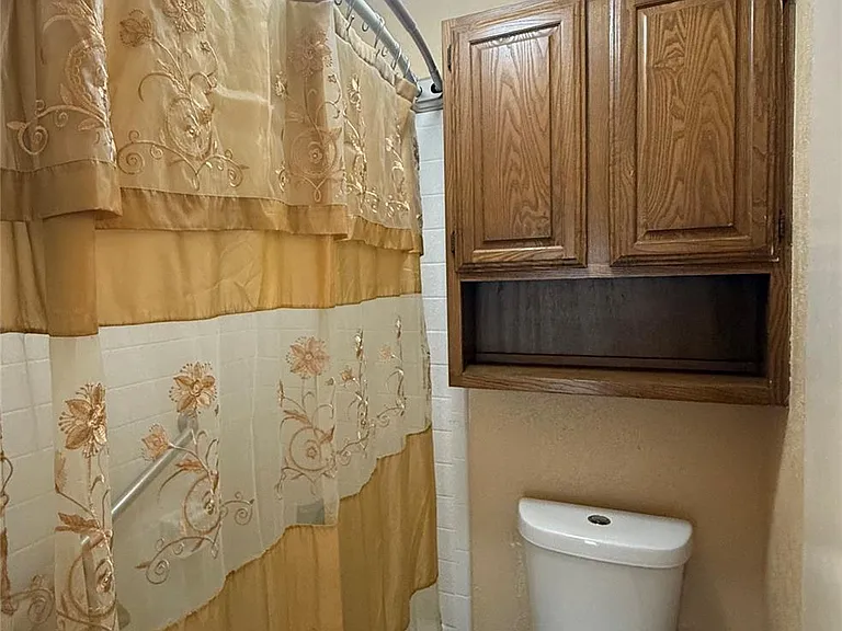 14906 Brookpoint Dr — Photo 23