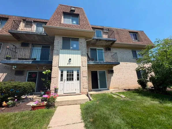 281 Shorewood Dr #21GA, Glendale Heights, IL 60139