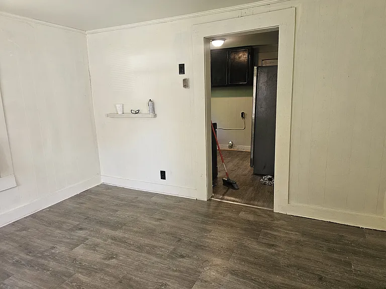 3403 Arlington Ave — Photo 3