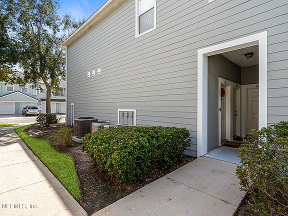 4th image of 7058 SNOWY CANYON Drive #106