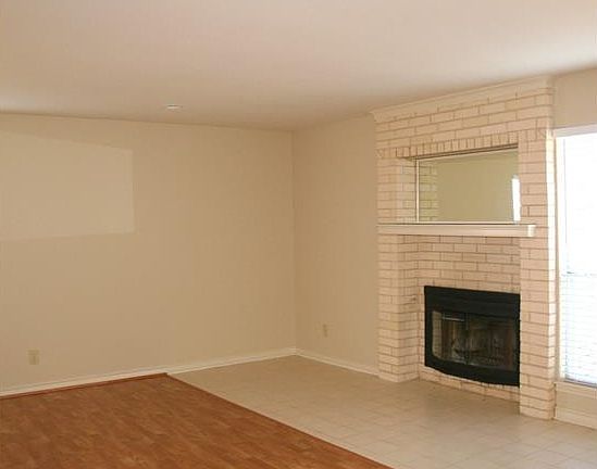 5th image of 216 Strickland Ct