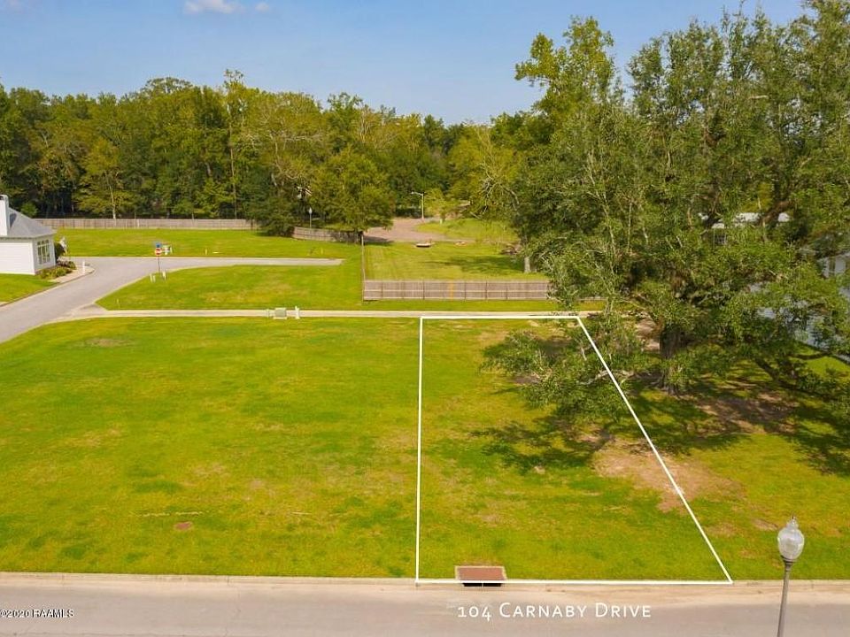 1st image of 104 Carnaby Dr