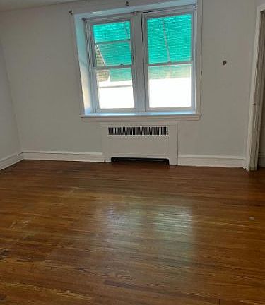 4th image of 1710 Stenton Ave