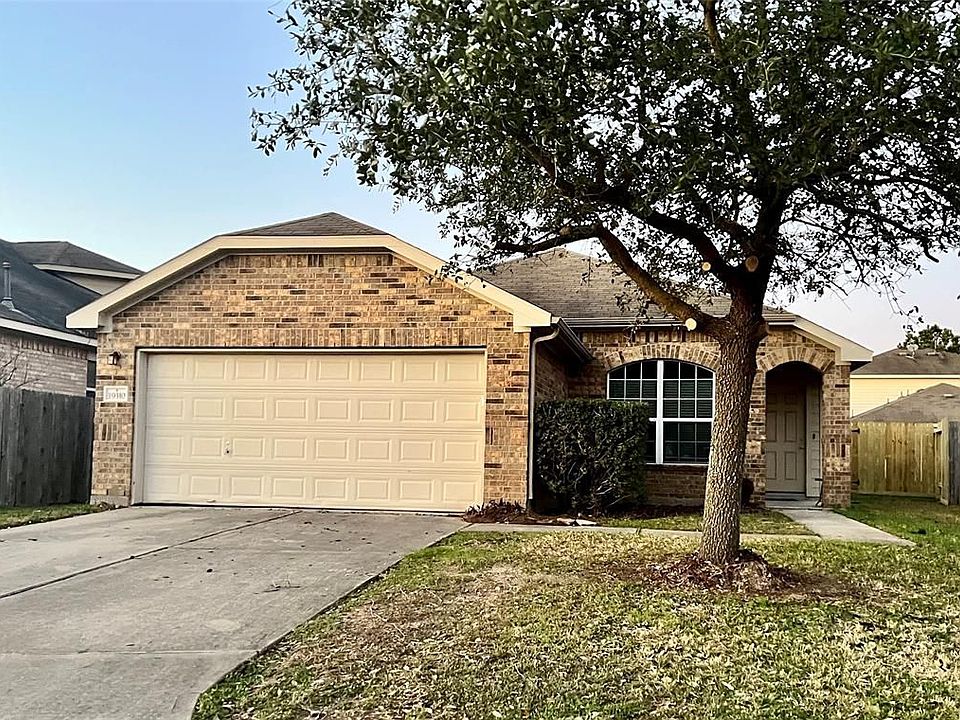 1st image of 19310 Golden Cactus Ln