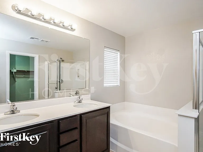 4904 Naff Ridge Dr — Photo 9