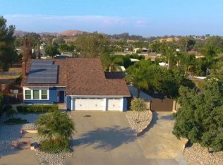 31870 Saint Pierre Ln, Lake Elsinore, CA 92530