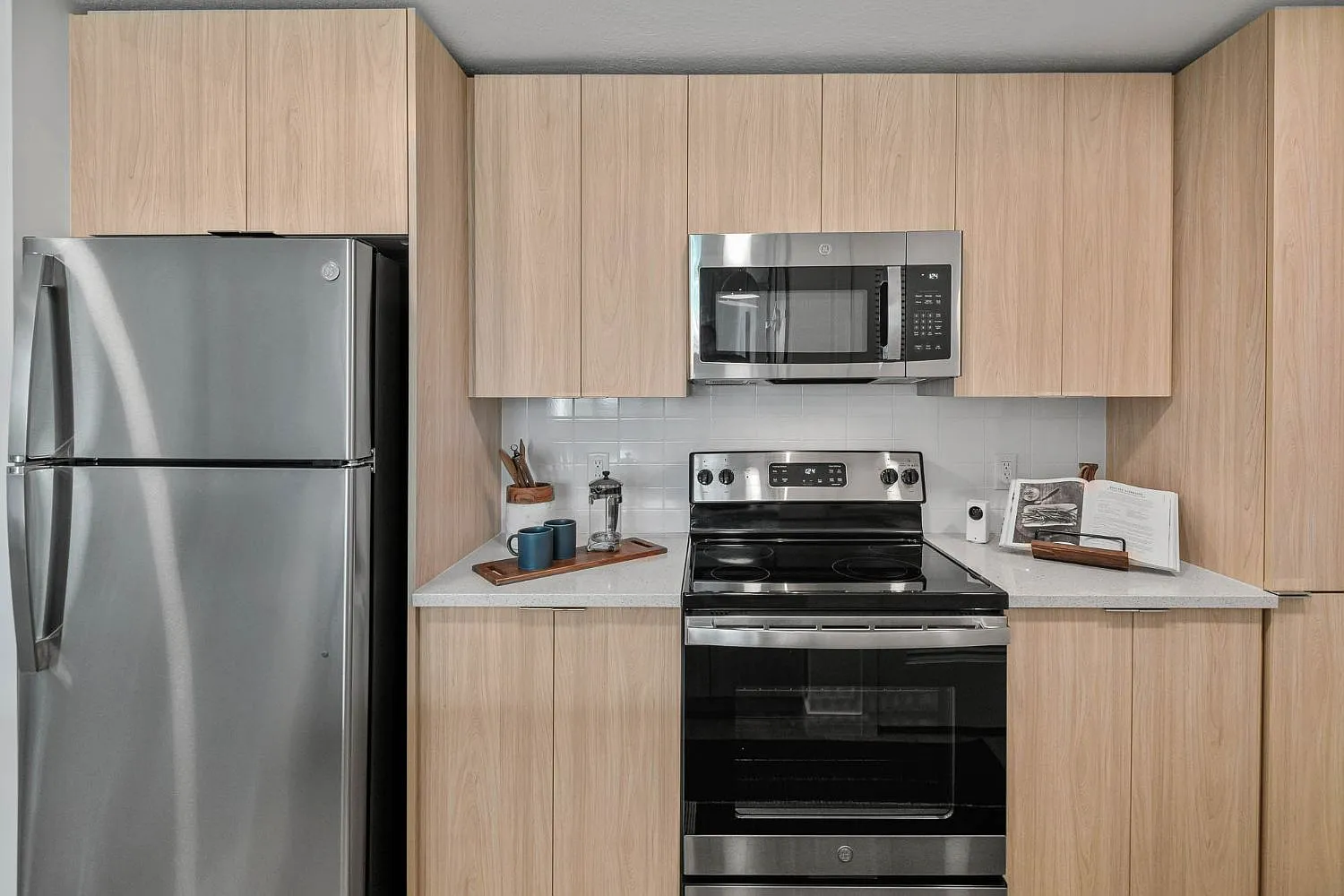 Laketide Residences — Photo 2