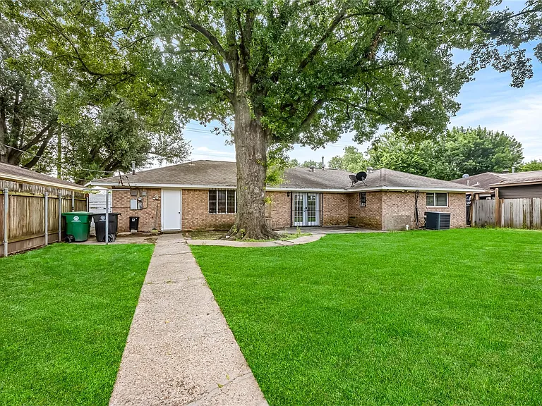 7707 Nordling Rd — Photo 16
