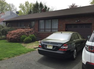 135 4th St, Cresskill, NJ 07626