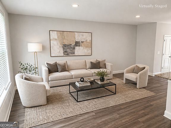 2nd image of 373 Oakwood Dr #53