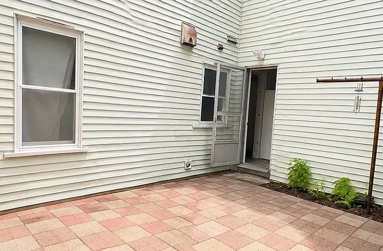Private Courtyard