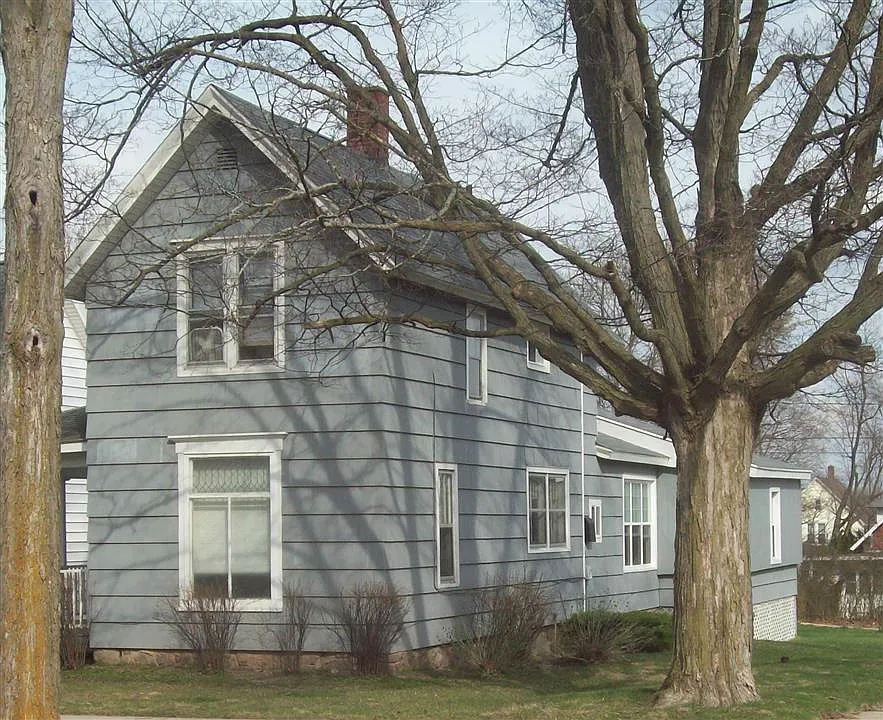 329 Ives - 3 — Photo 1