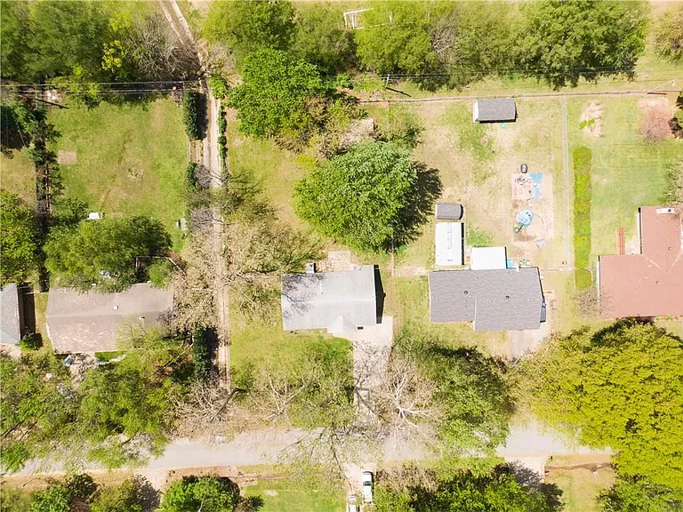 1551 N Stephens Ave — Photo 17