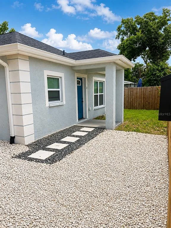 2 bed, 2.0 bath, 900 sqft, $2,800 — Photo 1