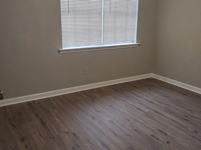 600 Rim Rd — Photo 5
