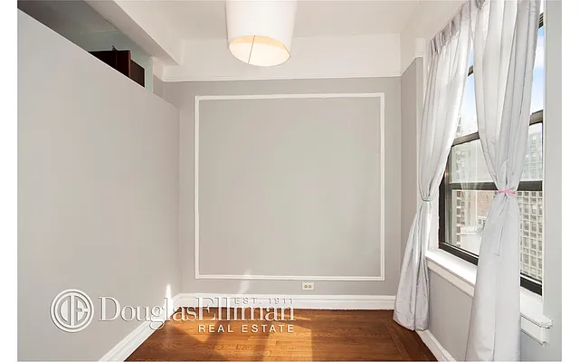 Sold by Douglas Elliman | media 8