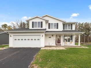 1409 Montclair Pl, Fort Atkinson, WI 53538
