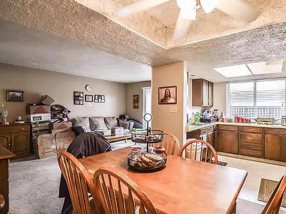 4th image of 1463 Vega Cir #5-1