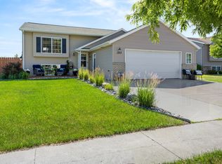 1717 13th St E, West Fargo, ND 58078