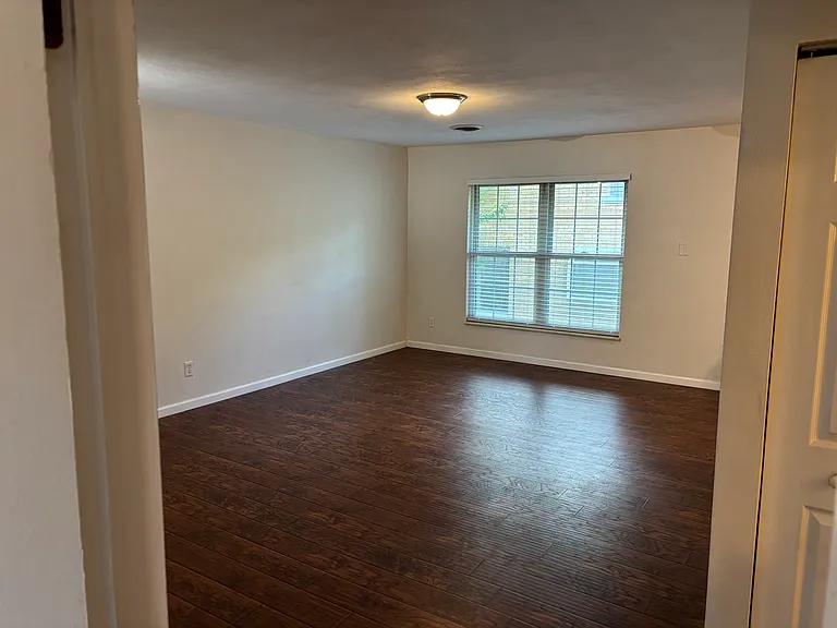 123 E Voges St #A — Photo 10