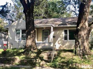 914 W 13th St, Davenport, IA 52804