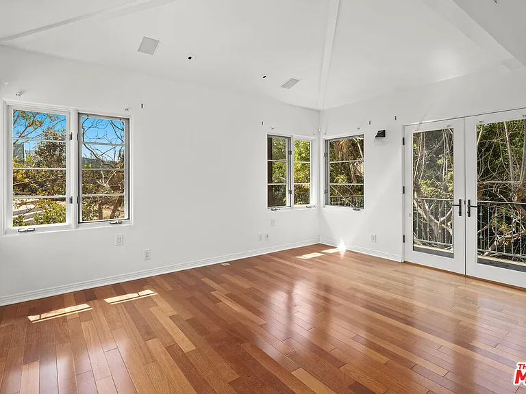 16820 W Sunset Blvd — Photo 13
