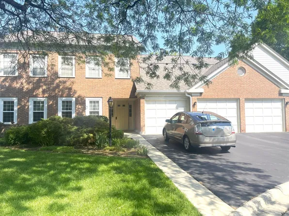 1606 Brittany Ct APT B1, Wheeling, IL 60090