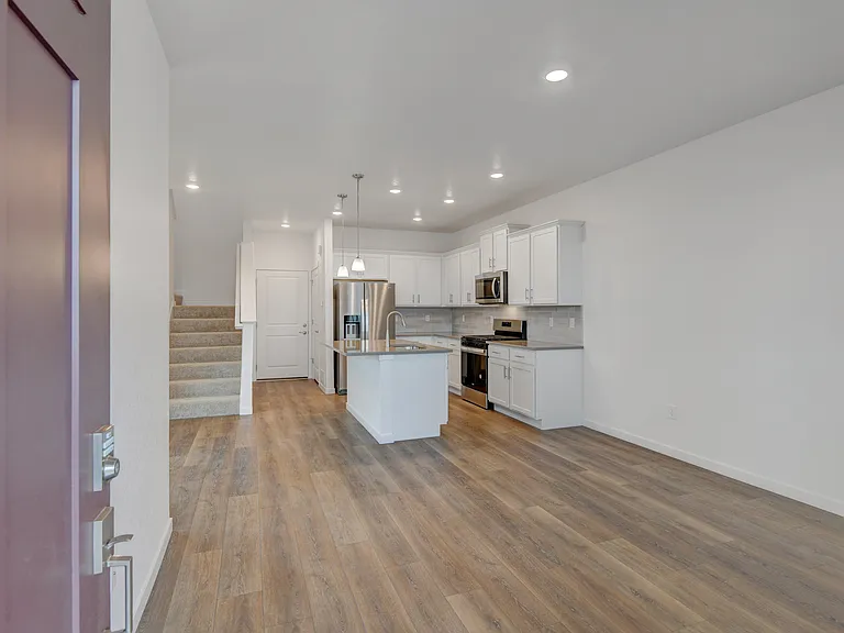900 Andrews Crest Dr — Photo 7
