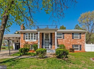 9812 Lomond Dr, Manassas, VA